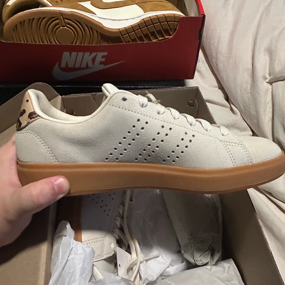 Adidas Advantage 2.0